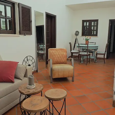 Apartman Paraiso Flores *